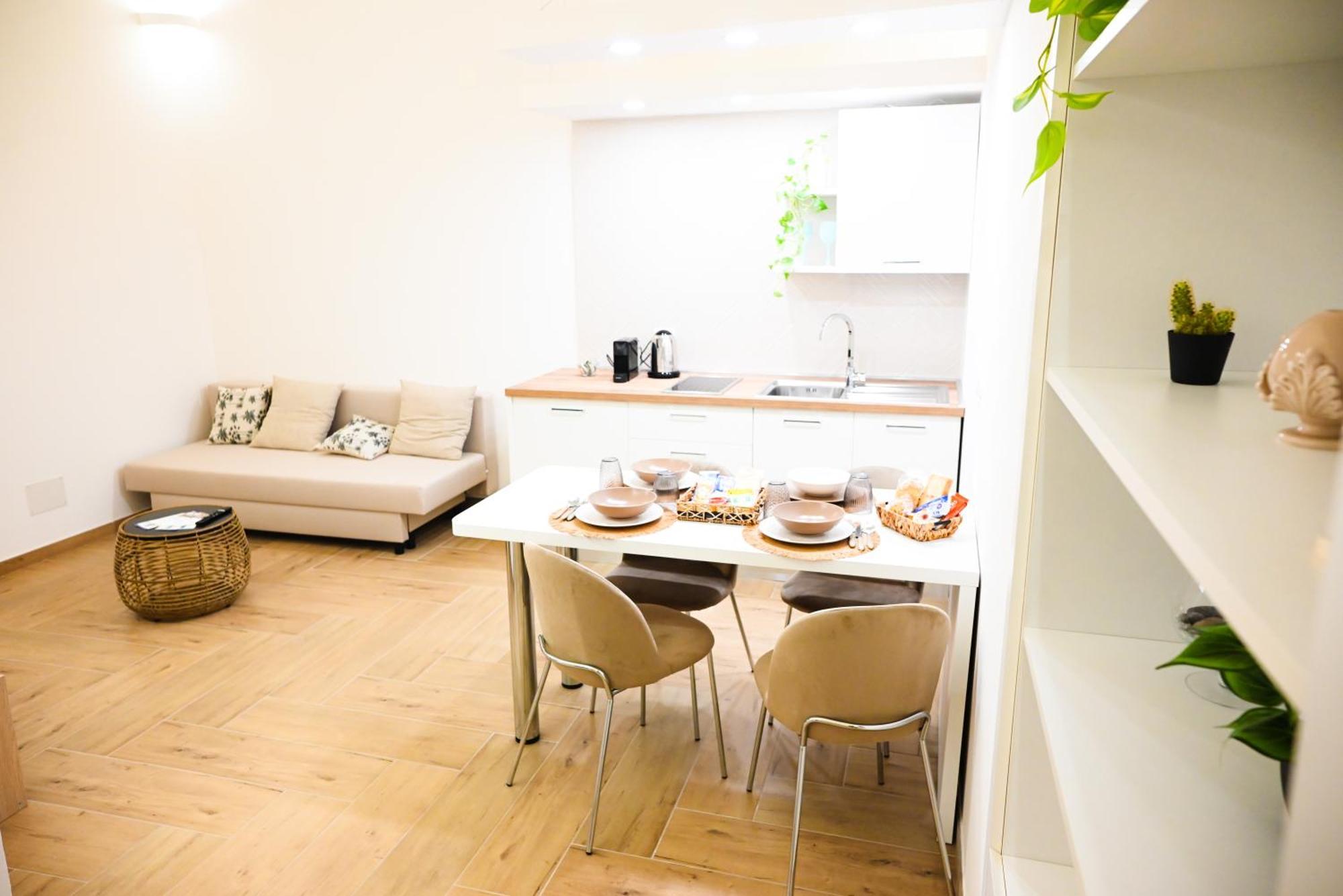 Victory 31 Apartment *